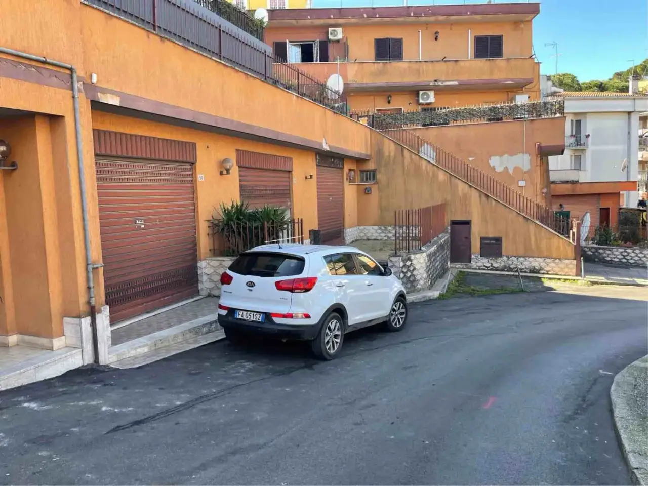 Negozio in Castelnuovo di Porto, Castelnuovo Di Porto, {3} - Foto 1