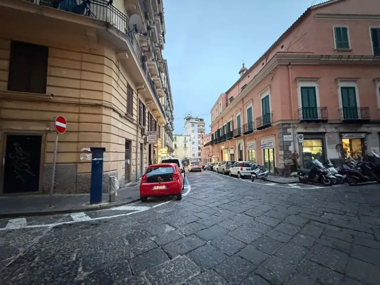 Negozio in Via G. Martucci 15, Napoli, {3} - Foto 2