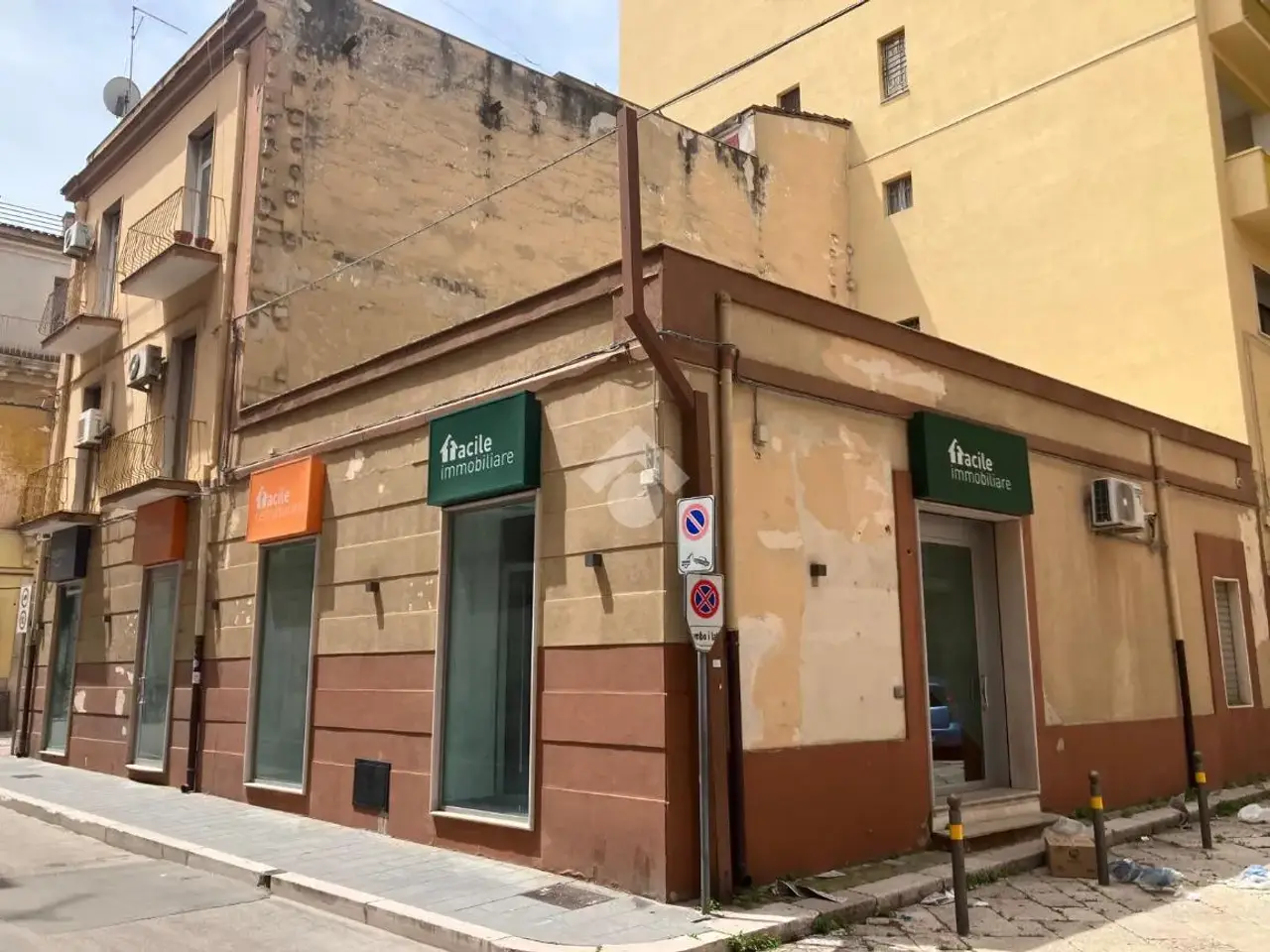 Negozio in Via Saverio Altamura, Foggia, {3} - Foto 1