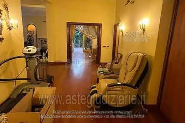 insertion image
