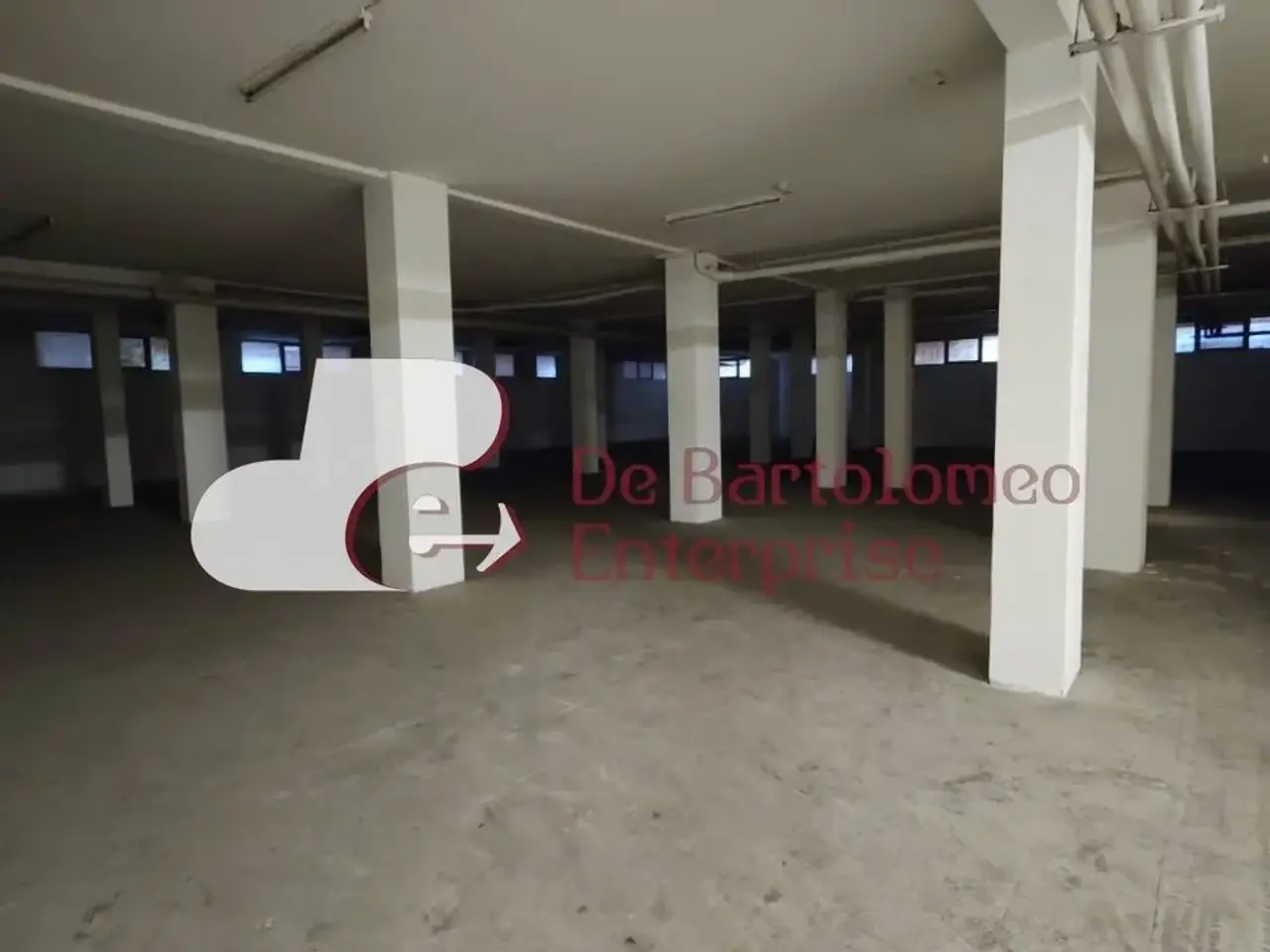 Magazzino in Strada Messenape, Bari, {3} - Foto 1