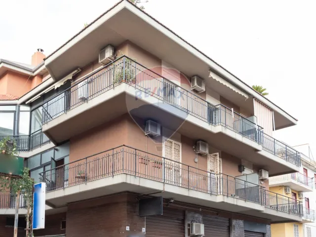 Apartament in Via Giuseppe De Felice 41, Sant'Agata li Battiati - Photo 1