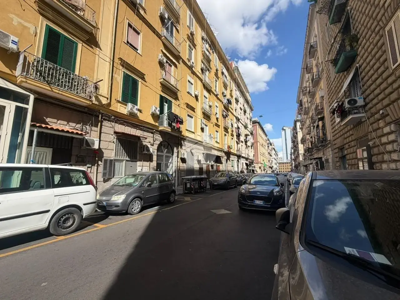 Negozio in Via Parma 89, Napoli, {3} - Foto 1