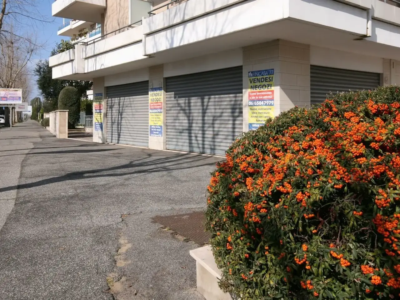 Negozio in Via della Foce Micina 12, Fiumicino, {3} - Foto 1