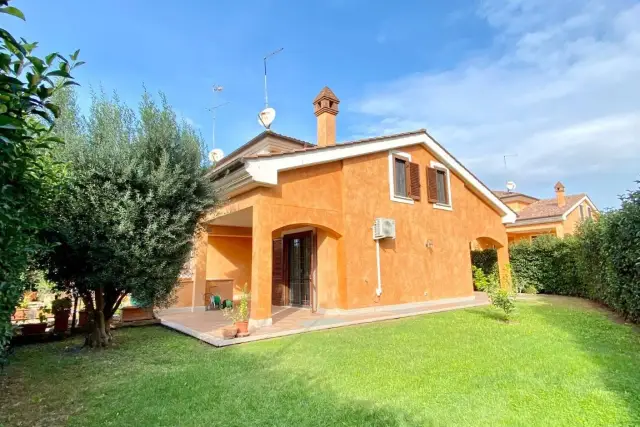 Villa in Via Colle dell'Asino, Cerveteri - Foto 1