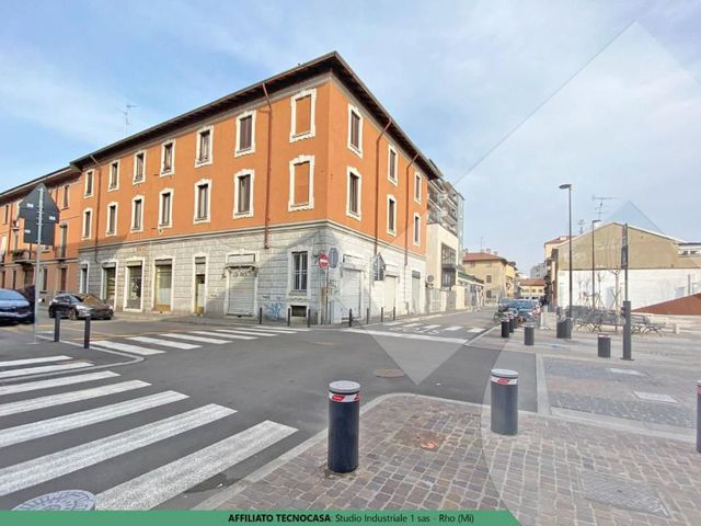 Geschäft in Via Castelli Fiorenza 38, Rho - Foto 1