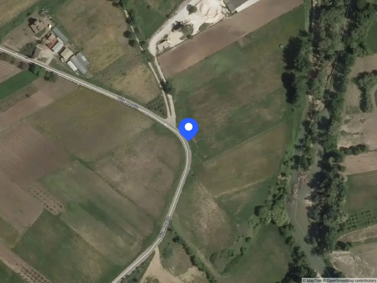 Fabbricato misto in Via Appia Nuova - S.S. Appia Km 274,700 274, Venticano, {3} - Foto 1