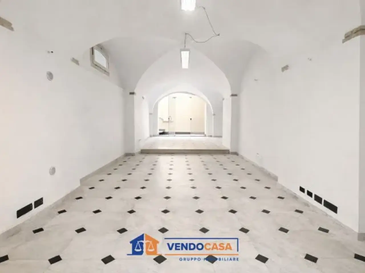 Ufficio in Via 20 Settembre 10, Imperia, {3} - Foto 1