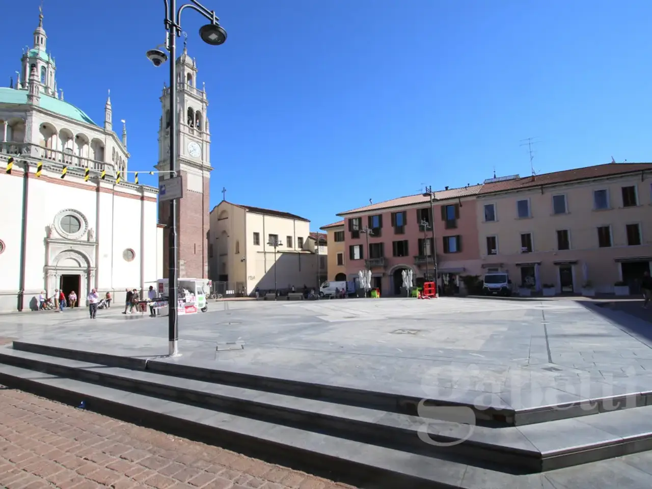 Negozio in Vicolo dell'Assunta 2, Busto Arsizio, {3} - Foto 1