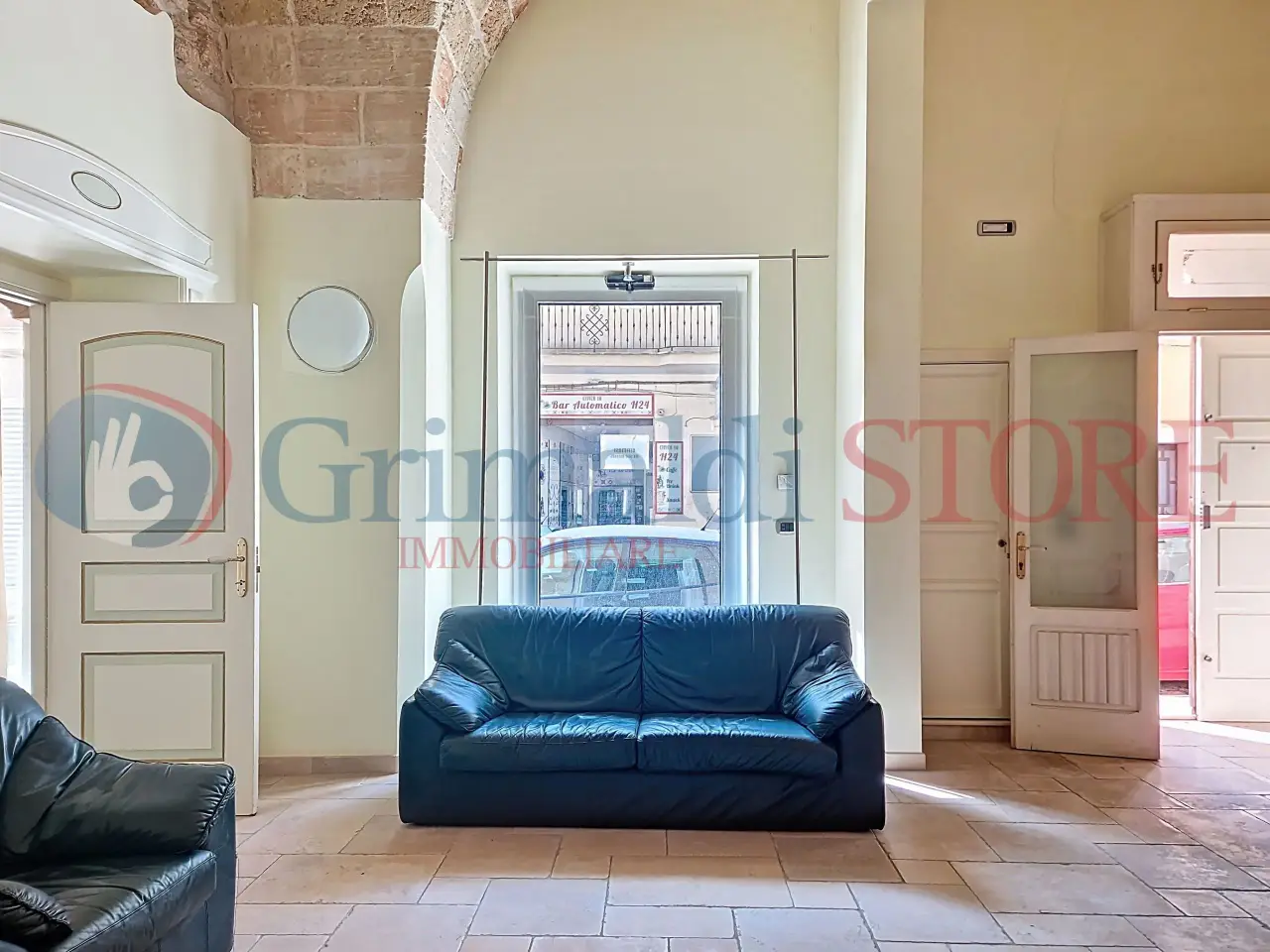 Ufficio in , Francavilla Fontana, {3} - Foto 1