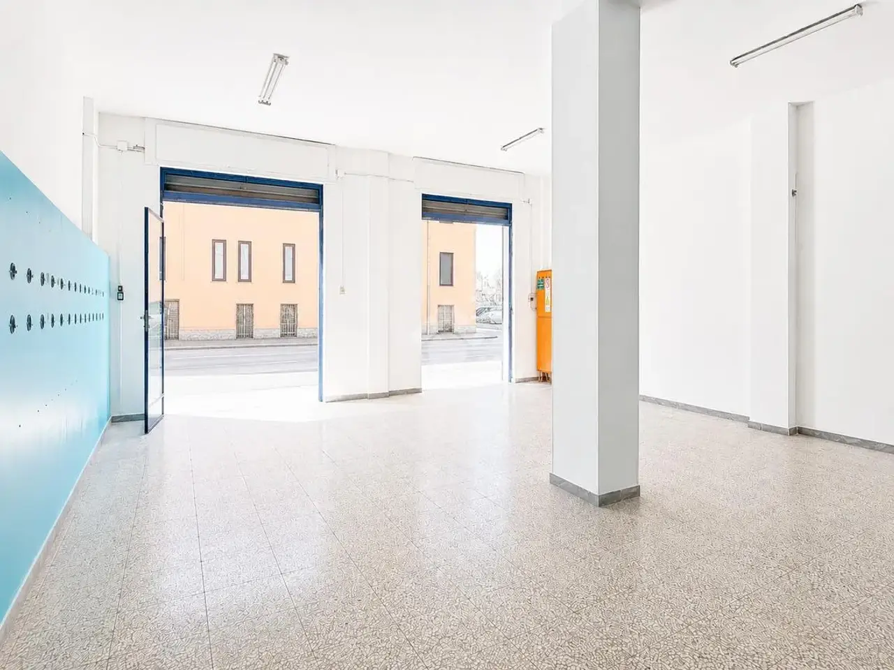 Negozio in Via Sicilia 149, San Severo, {3} - Foto 2