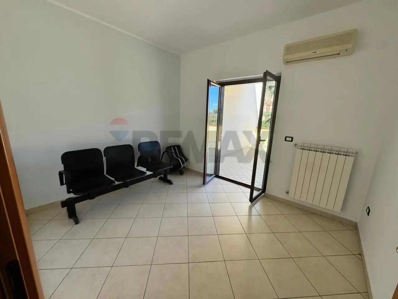 Ufficio in Via Santo Stefano Sn Sn, Corigliano-Rossano, {3} - Foto 2