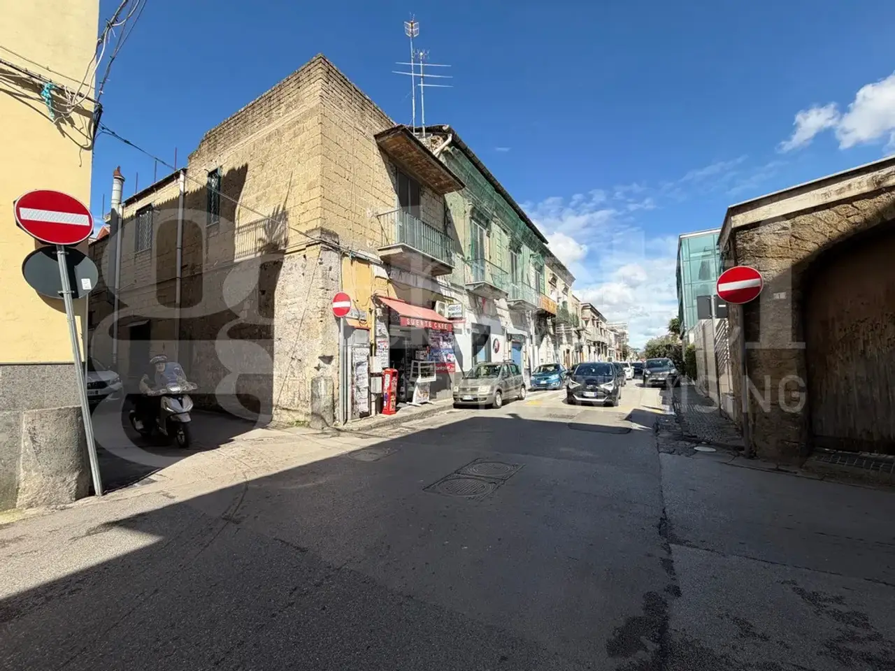 Negozio in Via Quattro Martiri 77, Mugnano Di Napoli, {3} - Foto 1