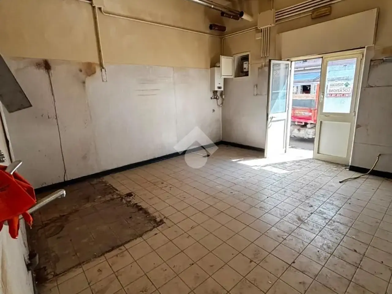 Negozio in Via Napoli 112, Mugnano Di Napoli, {3} - Foto 1