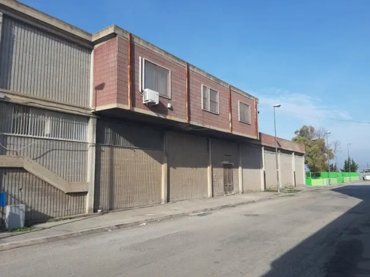 Capannone in Corso del Mezzogiorno, Foggia, {3} - Foto 1