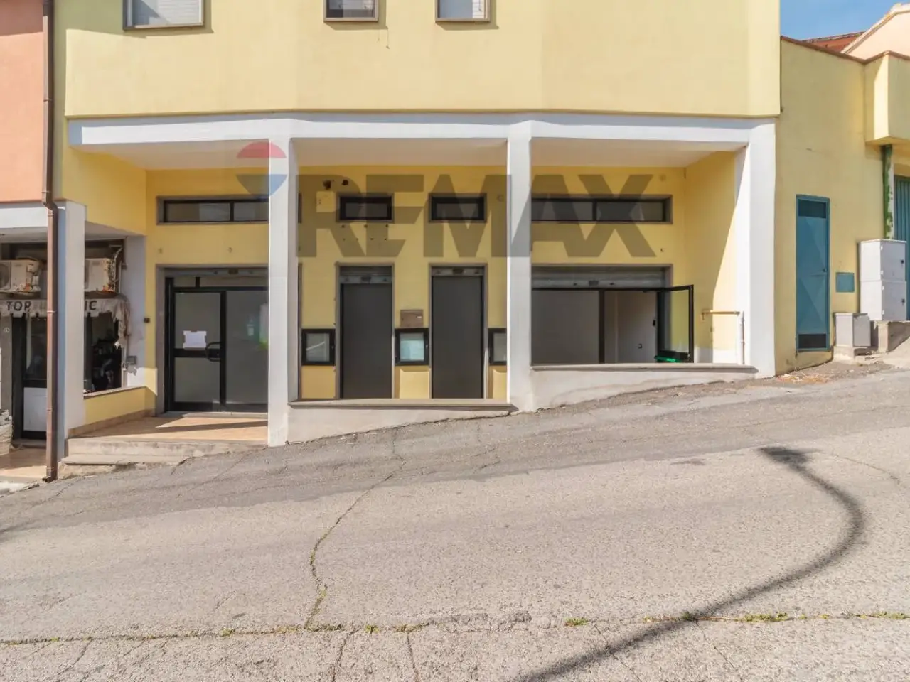 Ufficio in Via Cupa 29, Montalto Di Castro, {3} - Foto 1