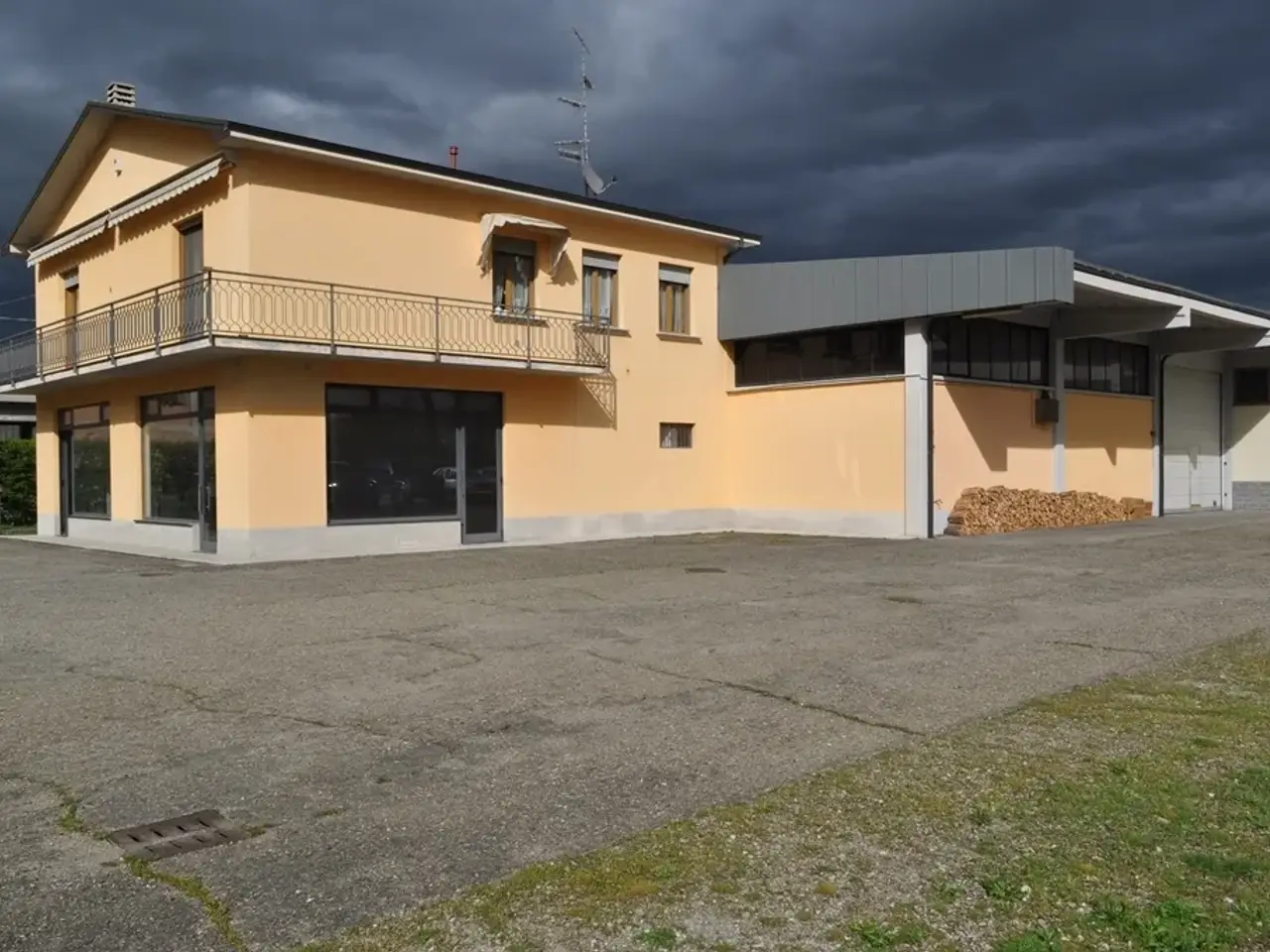 Capannone in Via Provinciale, Sala Baganza, {3} - Foto 1