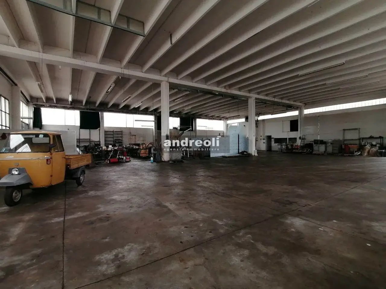 Laboratorio in , Jesi, {3} - Foto 1