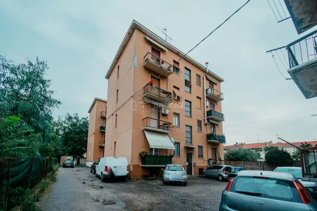 3-room flat in Via Eleonora Duse 43/5, Vigevano - Photo 1