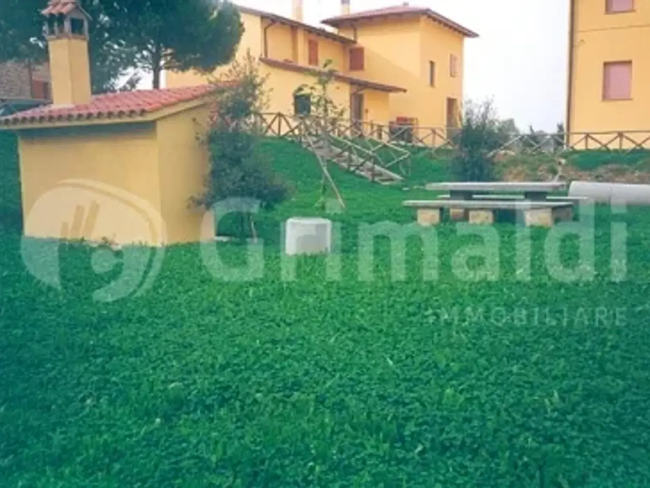 Palazzina commerciale in Via Tiberina 1, Deruta, {3} - Foto 2