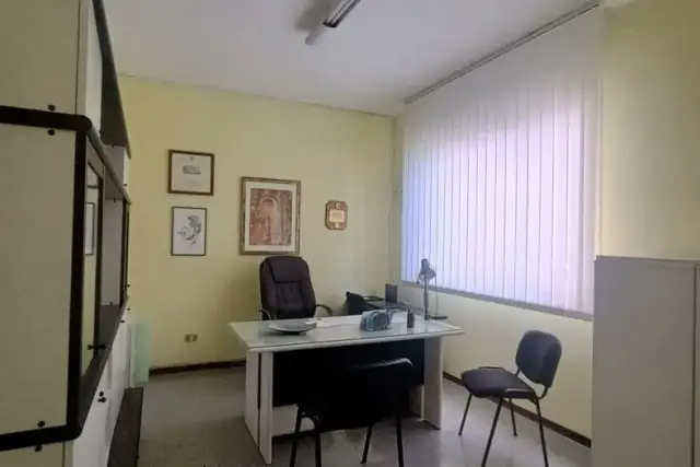 Office in Via Torpisana 98, Brindisi - Photo 1