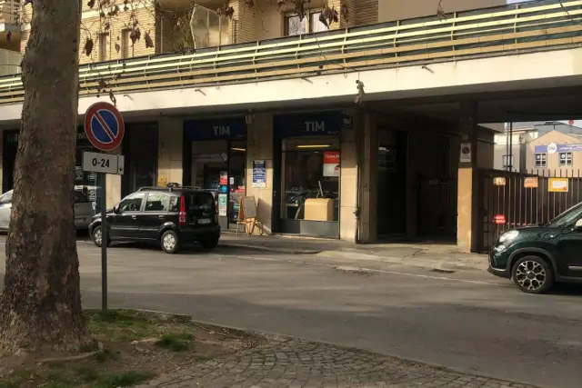 Garage or car box in Piazza della Repubblica 6, Collegno - Photo 1