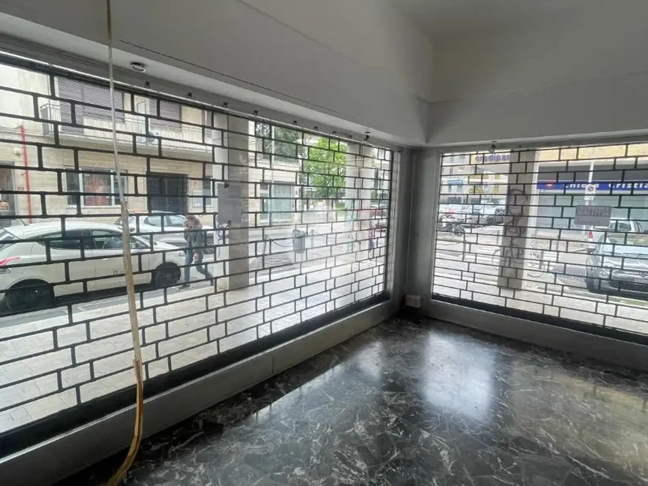 Negozio in Via Malj Tabajani, Bergamo, {3} - Foto 1