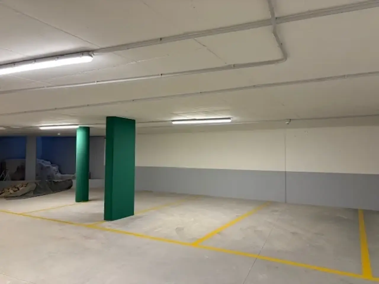 Parcheggio chiuso in Via della Roggia Grande 14/1, Trento, {3} - Foto 1