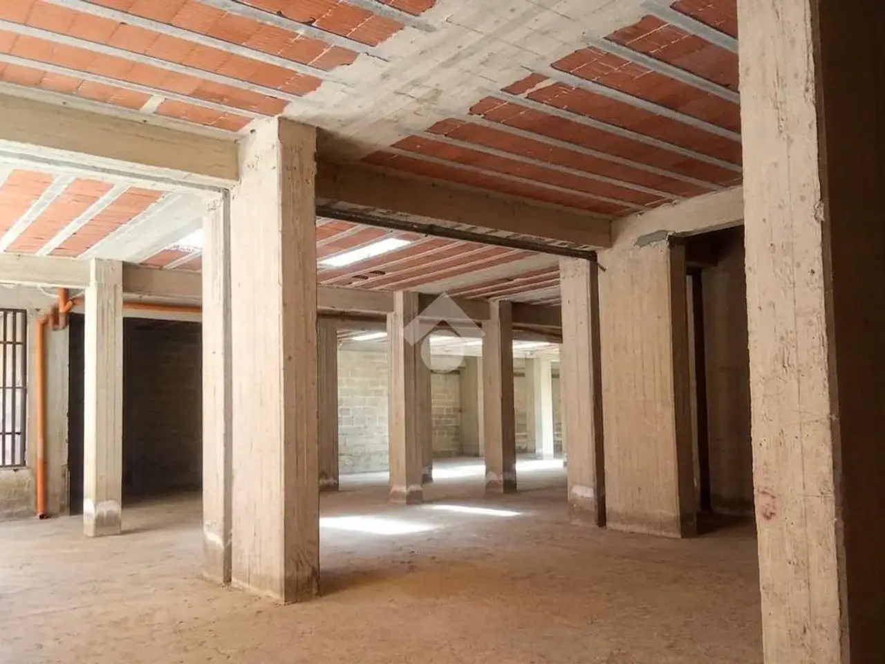 Magazzino in Via Parrini 16, Palermo, {3} - Foto 1