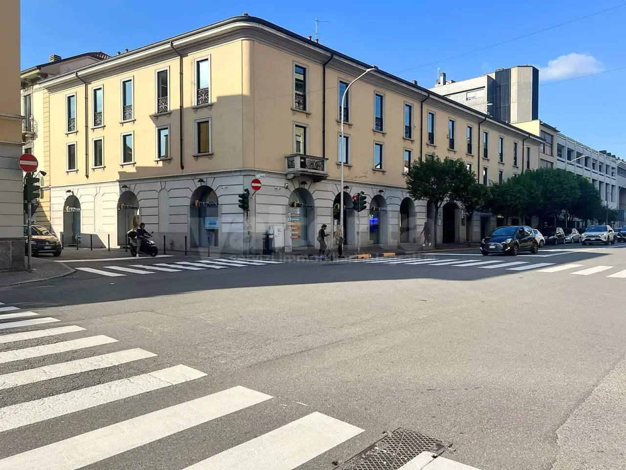 Ufficio in Corso Milano 46, Monza, {3} - Foto 1