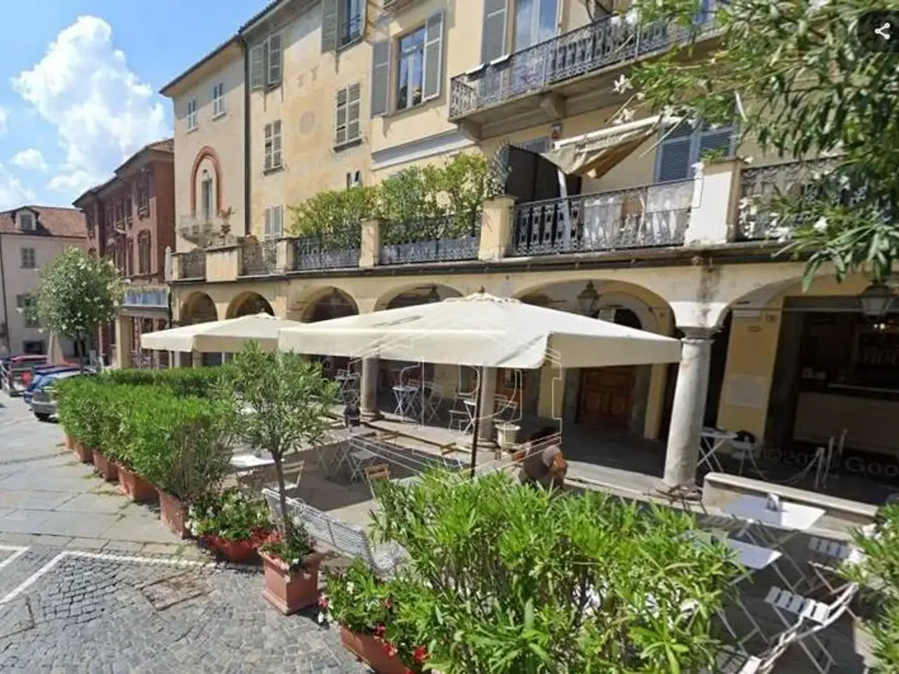Negozio in Piazza Vittorio Emanuele II 8, Moncalieri, {3} - Foto 1