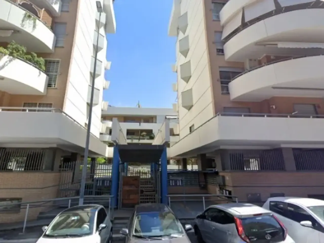 Parcheggio chiuso in , Roma, {3} - Foto 1