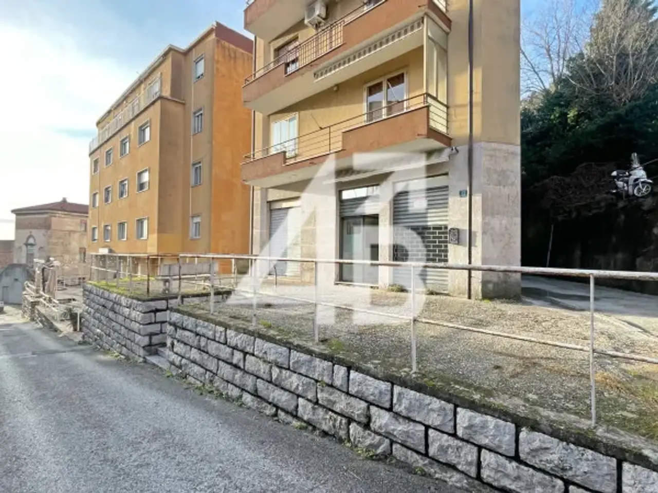 Negozio in Via dei Carmelitani 12, Trieste, {3} - Foto 1