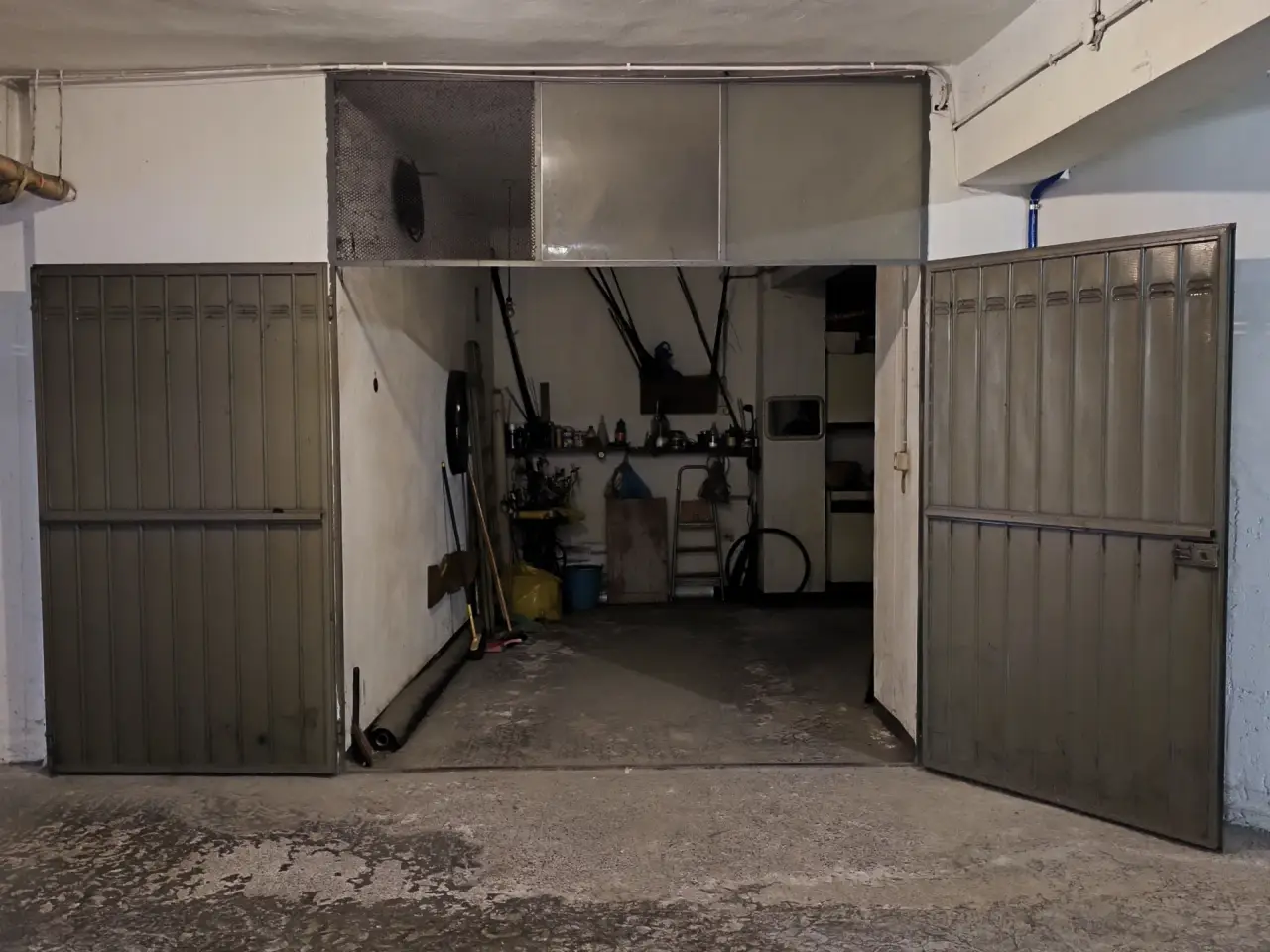 Parcheggio chiuso in Borgo Sorgo 12, Parma, {3} - Foto 1