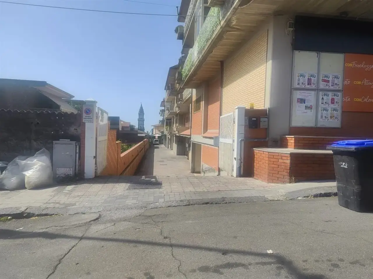 Magazzino in Via Ettore Majorana 10, Pedara, {3} - Foto 1