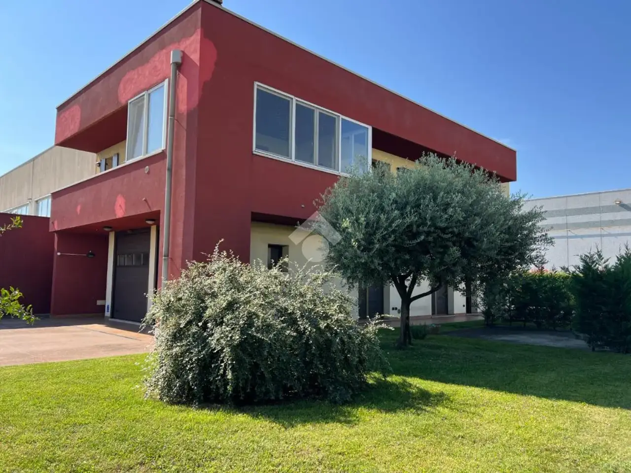 Capannone in Viale del Lavoro 44, Bovolone, {3} - Foto 1