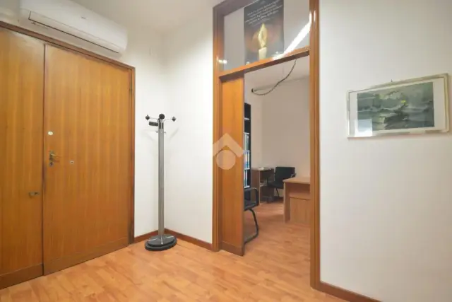 2-room flat in Via dei Mille 243, Messina - Photo 1