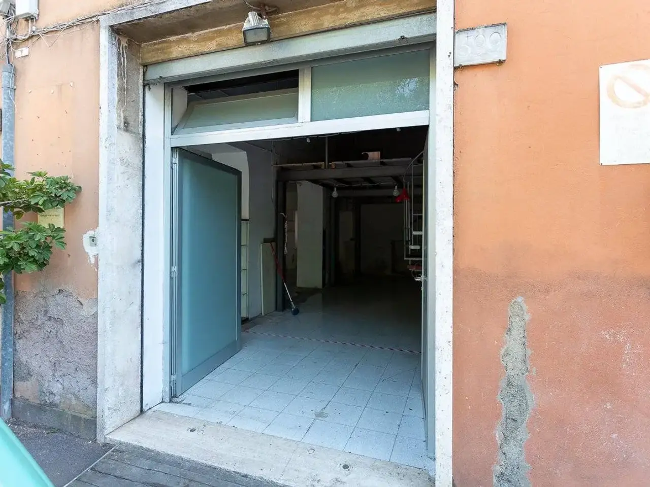 Negozio in Via della Magliana 599, Roma, {3} - Foto 1