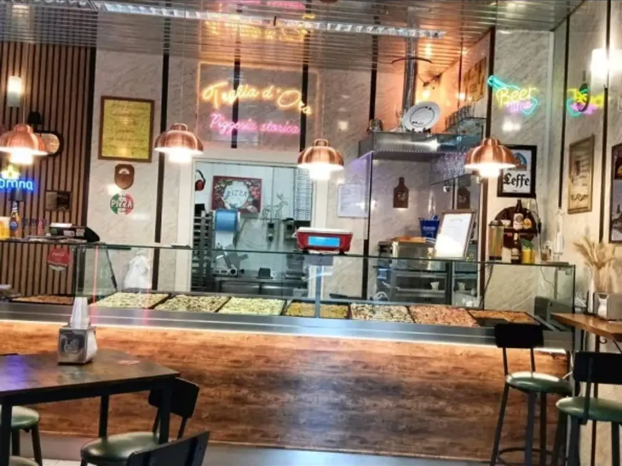 Pizza al taglio in Via Sebino, Roma, {3} - Foto 1