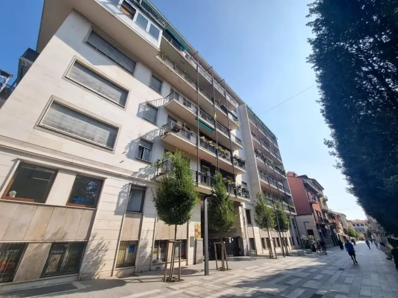 Ufficio in Via Francesco del Cairo, 34, 21100 Varese Va, Italia, Varese, {3} - Foto 1