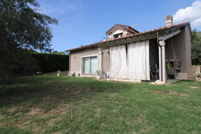 Villa in Strada di Cerreta, Terni - Foto 1