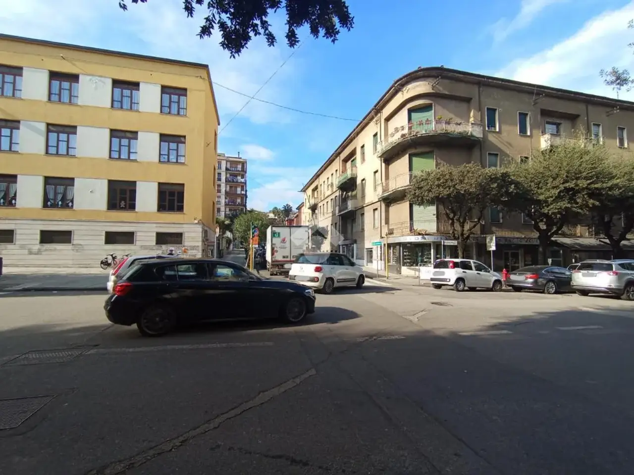 Negozio in Via Simonetta 32, Cosenza, {3} - Foto 2