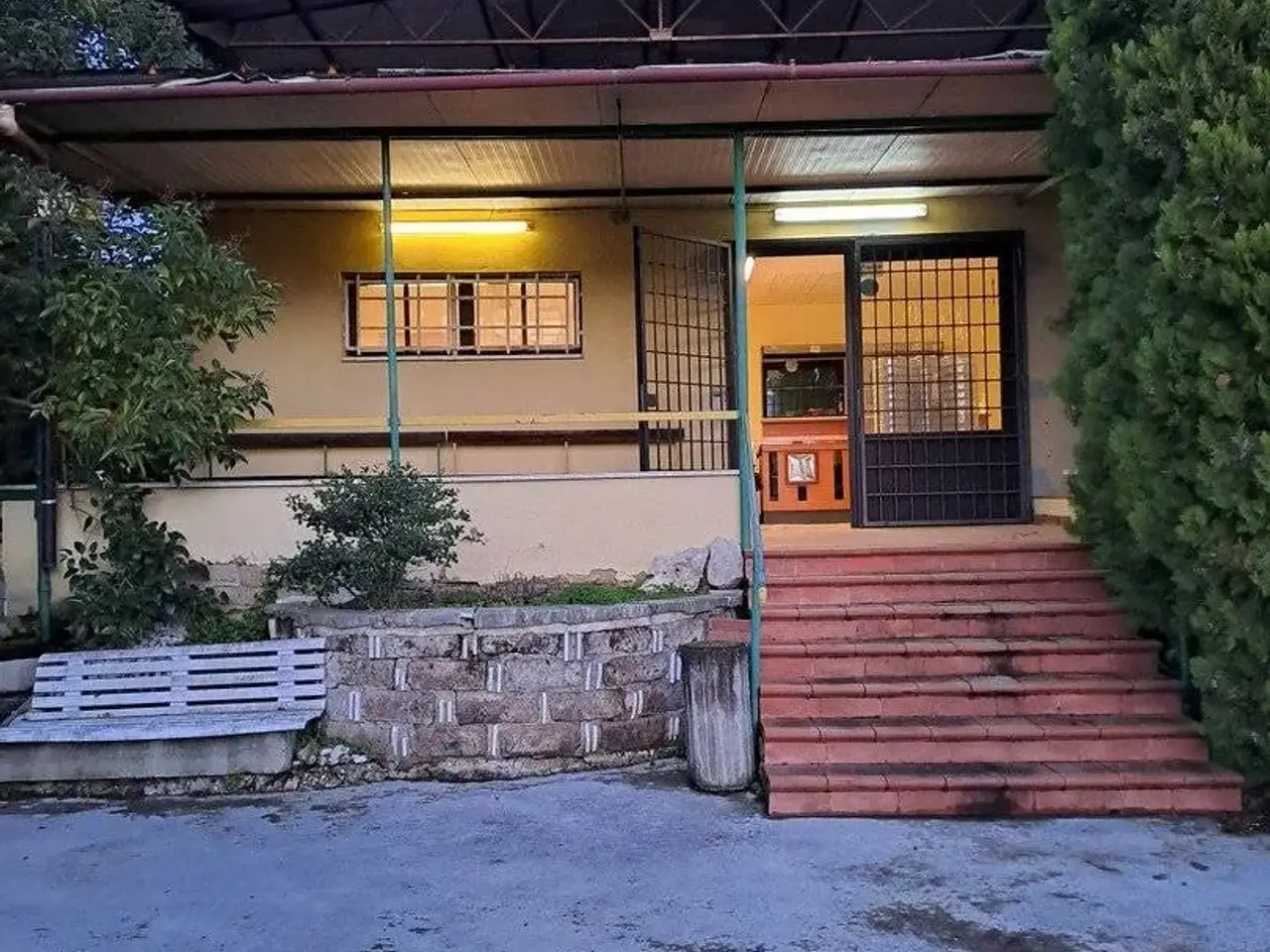 Negozio in Via Appia Sud, Velletri, {3} - Foto 1
