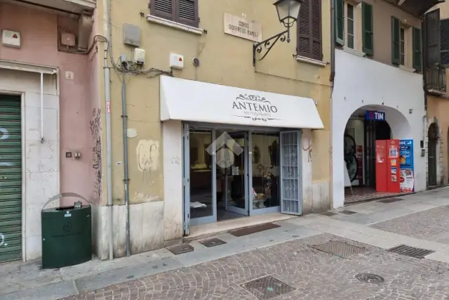 Shop in {3}, Corso Goffredo Mameli - Photo 1