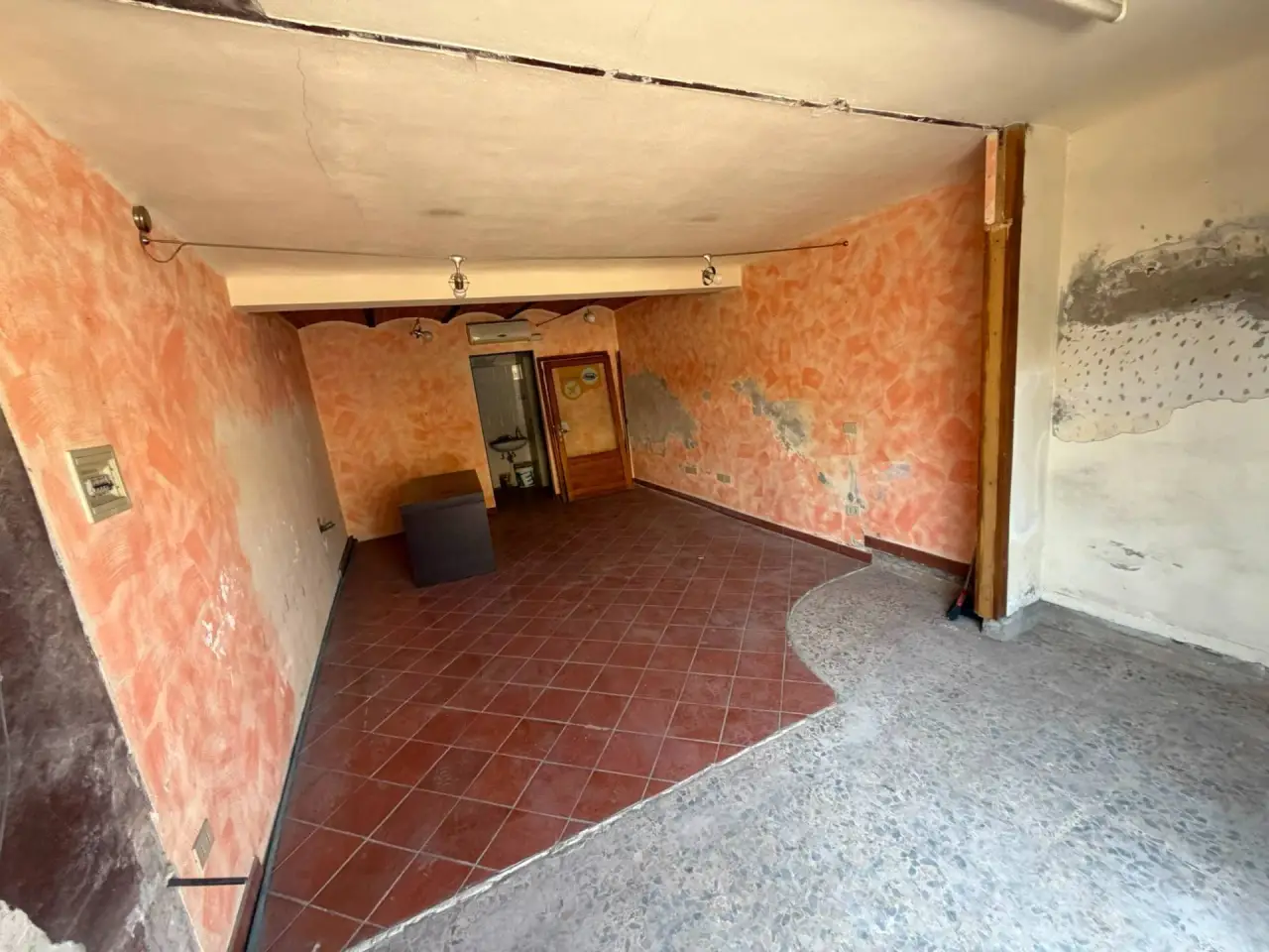 Esercizio commerciale in Via Toscoromagnola 700, Cascina, {3} - Foto 2