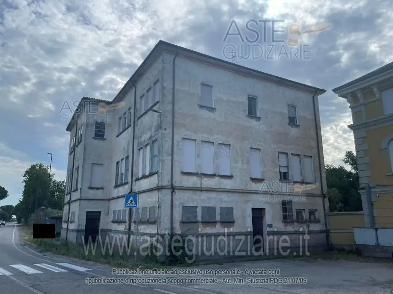 Fabbricato misto in Mezzano, Via Zuccherificio, 15 15, Ravenna, {3} - Foto 1