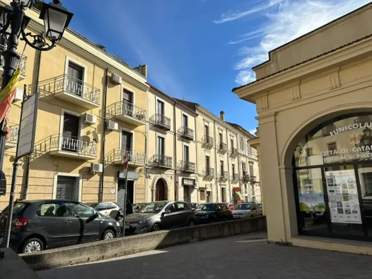 Ufficio in Piazza Roma 20, Catanzaro, {3} - Foto 1
