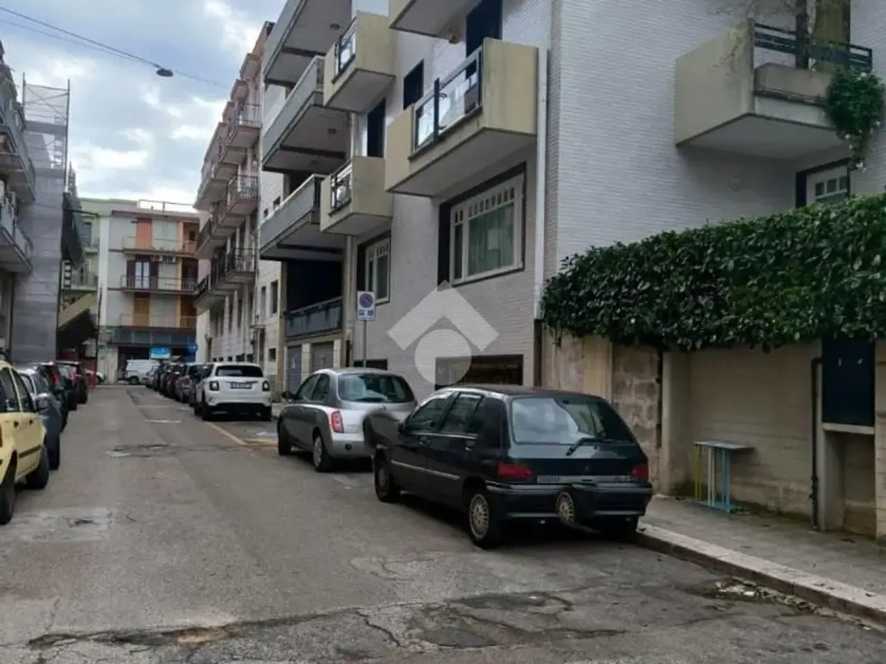 Magazzino in Via Don Luigi Sturzo 3, Mola Di Bari, {3} - Foto 2