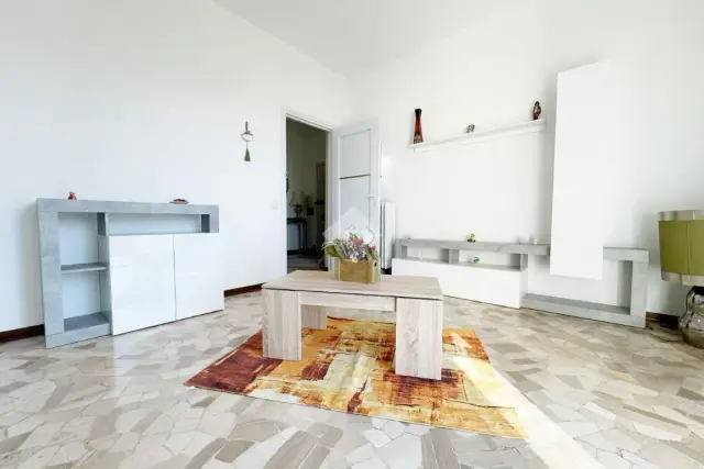 2-room flat in Via Amedeo Avogadro 1, Seregno - Photo 1