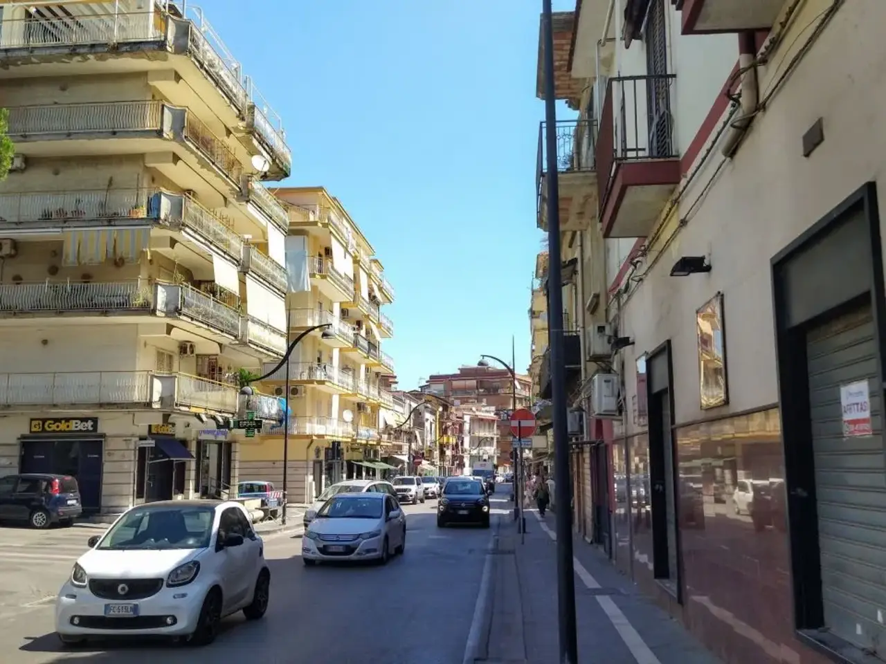 Negozio in Corso Umberto 140, Casalnuovo Di Napoli, {3} - Foto 1
